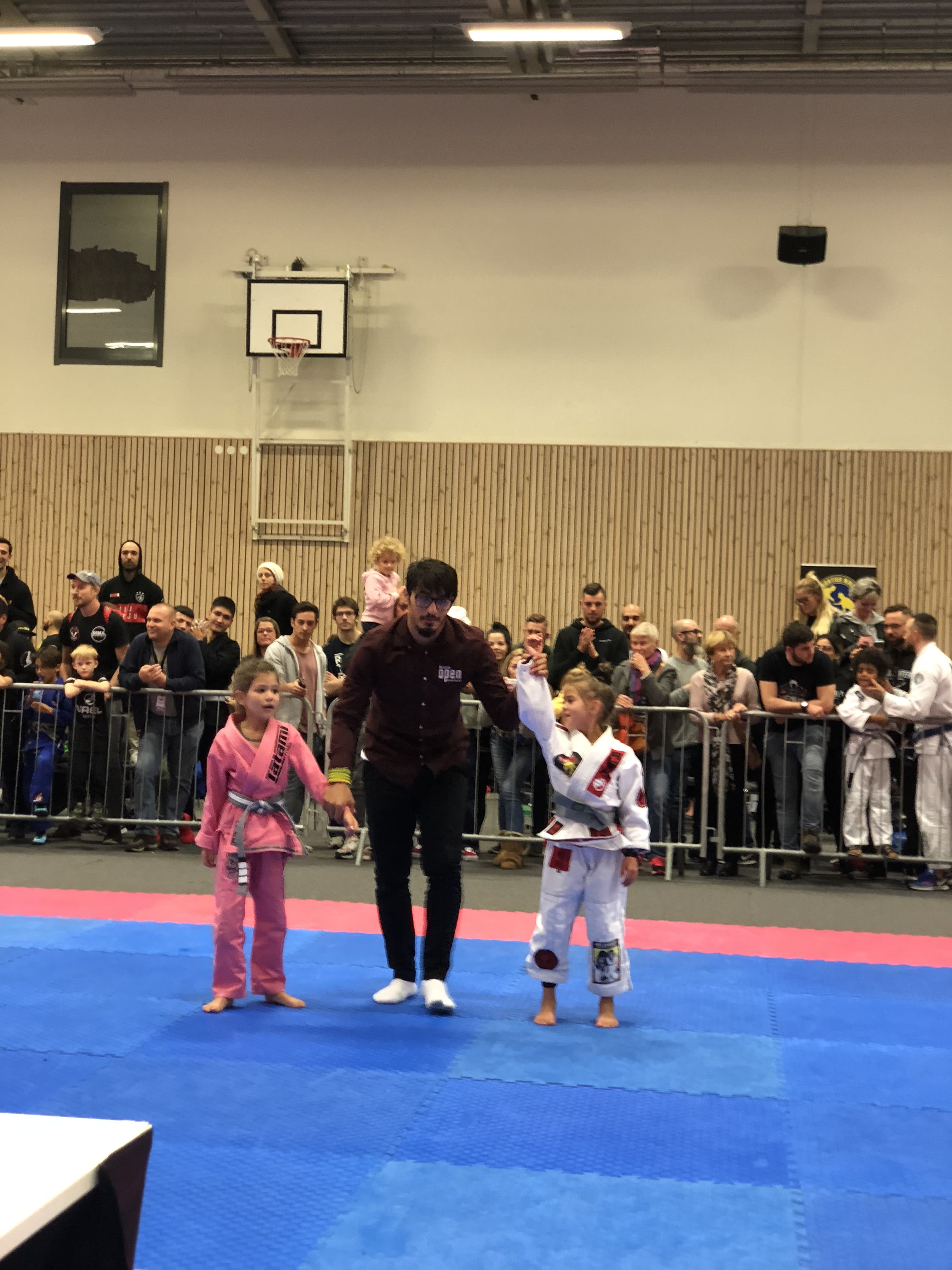Evolet Elise Boris vinder Sølv - HALMSTAD OPEN BJJ LEAGUE 2018 - STAGE 3 i vægtklassen BOYS / GIRLS -25 KG / WHITE/GREY